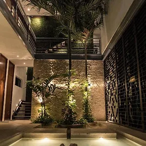 El Capitán 3*, Tulum Messico