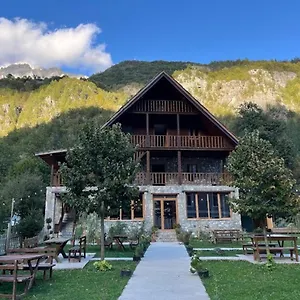 Penzion Alpinehouse, Theth