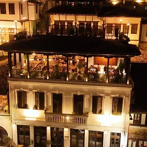 White House Boutique & Restaurant - Since 1999 Berati